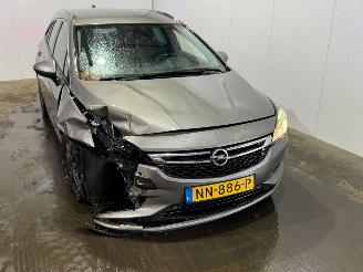 Opel Astra SPORTS TOURER 1.6 CDTI 110 16V Combi/o  Diesel 1.598cc 81kW (110pk) FWD picture 4