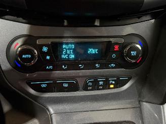 Ford Focus 1.0 Ti-VCT EcoBoost 12V 125 Hatchback  Benzine 998cc 92kW (125pk) FWD picture 12