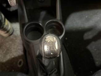 Daihatsu Cuore 1.0 12V DVVT Hatchback  Benzine 998cc 51kW (69pk) FWD picture 9