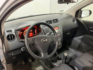 Daihatsu Cuore 1.0 12V DVVT Hatchback  Benzine 998cc 51kW (69pk) FWD picture 8