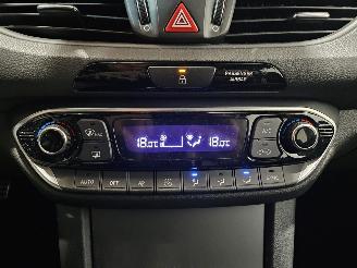 Hyundai I-30 Fastback 1.0 T-GDI 12V Liftback  Benzine 998cc 88kW (120pk) FWD picture 13