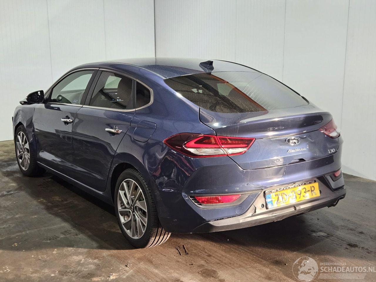 Hyundai I-30 Fastback 1.0 T-GDI 12V Liftback  Benzine 998cc 88kW (120pk) FWD