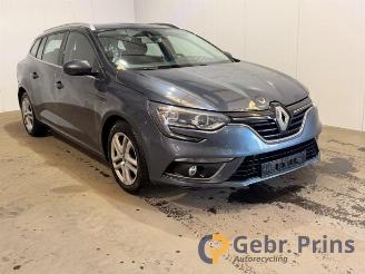Salvage car Renault Mégane Megane IV Estate (RFBK), Combi 5-drs, 2016 1.5 Energy dCi 110 2017/4
