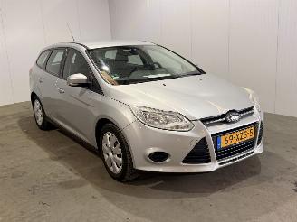 krockskadad bil auto Ford Focus 1.6 EcoBoost 2012/9
