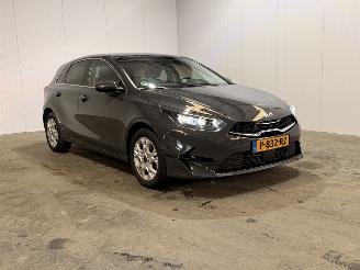 krockskadad bil auto Kia Ceed 1.5 T-GDi DynamicPlusLine 2022/5