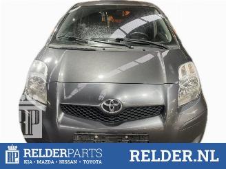 Démontage voiture Toyota Yaris Yaris II (P9), Hatchback, 2005 / 2014 1.33 16V Dual VVT-I 2009/11