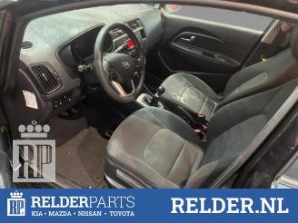 Kia Rio Rio III (UB), Hatchback, 2011 / 2017 1.2 CVVT 16V picture 10