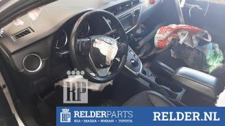 Toyota Auris Auris (E18), Hatchback 5-drs, 2012 / 2019 1.8 16V Hybrid picture 10