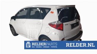 Toyota Verso S Verso S, MPV, 2010 / 2016 1.33 16V Dual VVT-I picture 3