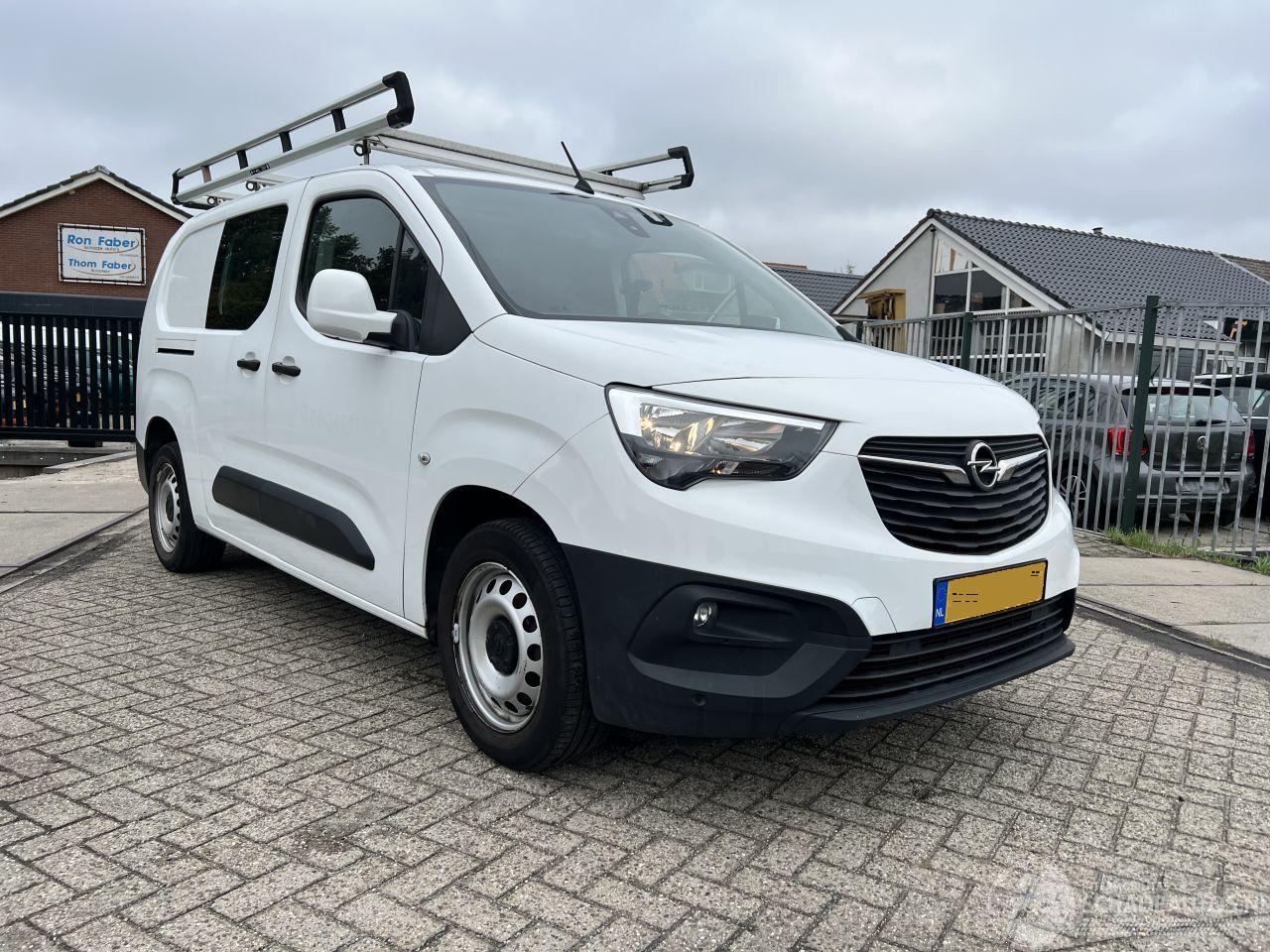 Opel Combo 1.2 Turbo L2H1 Edition 109.295 BENZINE!!