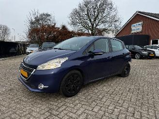 Peugeot 208 1.2 VTi Active picture 8