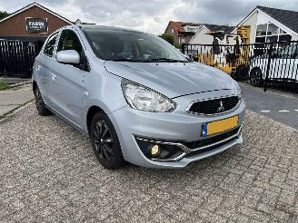 skadebil auto Mitsubishi Space-star 1.0 Cool+ | 74.290 km!! 2017/7