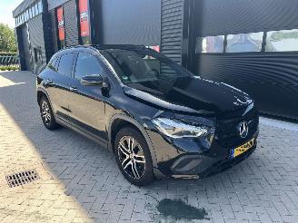Schadeauto Mercedes GLA 250 e Luxury Line | 74.242 km!! Pano Memory Leder 2023/9