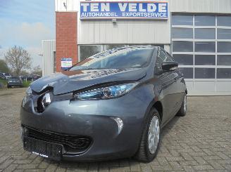 Schadeauto Renault Zoé Life Elektro, Navi, Airco, Cruise control, PDC 2019/7