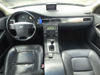 Volvo V-70 2.0D Limited Edition 136pk, Navi, Leer, Climate & Cruise control picture 14