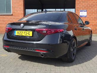 Alfa Romeo Giulia Super Business 2.2 JTD, Leer, Navi, Cruise & Climate picture 4