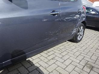 Hyundai Ix20 Design Edition 1.6i Automaat 125pk, Navi, Climate & Cruise, Camera picture 14