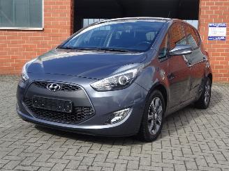 Hyundai Ix20 Design Edition 1.6i Automaat 125pk, Navi, Climate & Cruise, Camera picture 2