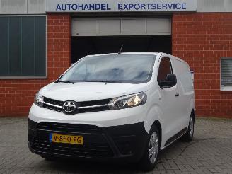 Schade bestelwagen Toyota Proace Compact 1.6 D-4D Cool Comfort, Airco, Cruise, Trekhaak, Schuifdeur 2017/3
