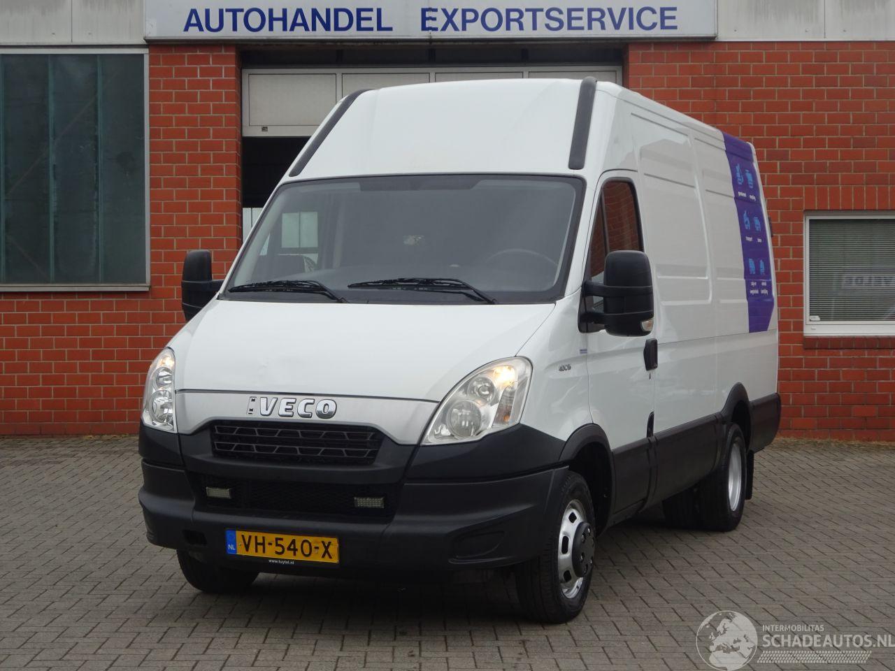 Iveco Daily 40-C15 3.0 107kw, Airco, Cruise, Trekhaak 3500 kg