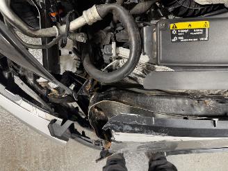 Volkswagen Golf 1.0TSI 63kW Navi Airco Trendline picture 28