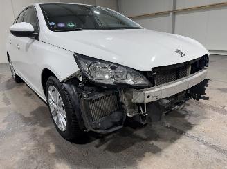 Peugeot 308 SW 1.2PureTech 96kW Blue Lease Executive picture 22