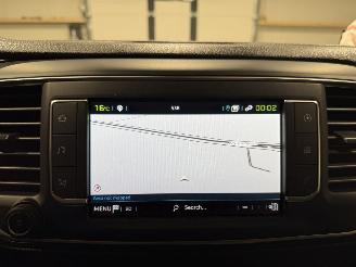 Peugeot e-Expert 50kWh 100kW Premium Navi Camera picture 33