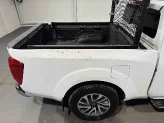Nissan Navara 2.3dCi 120kW N-Connecta King Cab picture 35