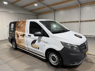 Mercedes Vito 111CDI 84kW Friso / Koelwagen Airco Functional picture 2