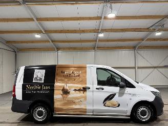 krockskadad bil bedrijf Mercedes Vito 111CDI 84kW Friso / Koelwagen Airco Functional 2015/9