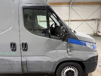 Iveco Daily 3.0CNG 100kW Airco H3 picture 30