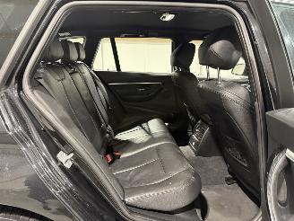 BMW 3-serie 318i 100kW Automaat Luxury Edition picture 24