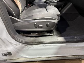 Volkswagen ID.4 77kWh 150kW First MAX picture 27