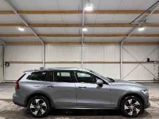 Schadeauto Volvo V-60 2.0B5 184kW Automaat AWD Pro 2021/2