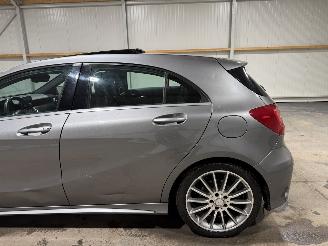 Mercedes A-klasse 180 90kW Automaat Pano Prestige picture 17