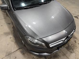 Mercedes A-klasse 180 90kW Automaat Pano Prestige picture 21