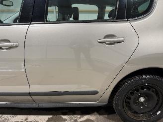 Peugeot 3008 1.6THP 115kW Clima Premiére picture 25