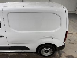 Fiat Doblo 1.2Turbo 81kW Camera picture 27