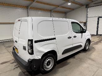 Fiat Doblo 1.2Turbo 81kW Camera picture 5