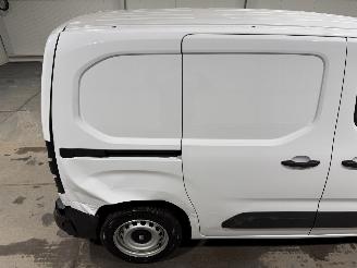 Fiat Doblo 1.2Turbo 81kW Camera picture 28