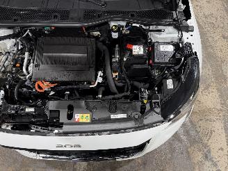 Peugeot e-208 50kWh 100kW Active Pack picture 29