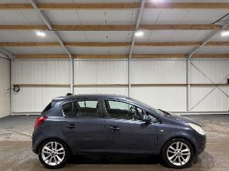 krockskadad bil auto Opel Corsa 1.4-16V 66kW Cosmo 2008/4