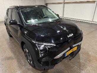 Kia EV3 58.3 kWh  150kW Plus picture 18