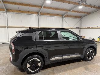 Kia EV3 58.3 kWh  150kW Plus picture 5