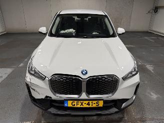 BMW iX1 67kWh 150kW eDrive20 Automaat picture 17