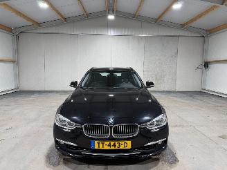 BMW 3-serie 318i 100kW Automaat Luxury Edition picture 4