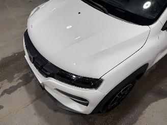 Dacia Spring 27kWh 33kW Comfort Plus Orange Pack picture 21