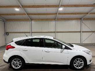 skadebil auto Ford Focus 1.0 74kW Lease Edition 2018/4