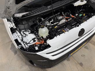 Volkswagen Transporter Electric 64kWh 100kW Life picture 25