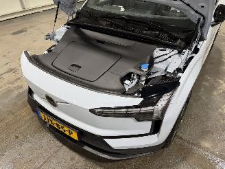 Volvo EX30 69kWh 200kW Single Motor Extended Range Plus picture 27